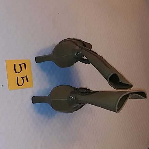 Heel boot - Picture 2 of 4